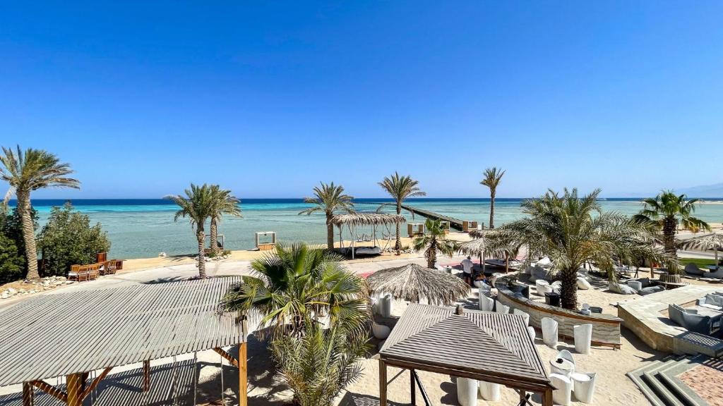 Soma Bay Resort | The Breakers Diving & Surfing Lodge