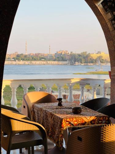 Luxor Apartment | Villa Set ma'at Nile view