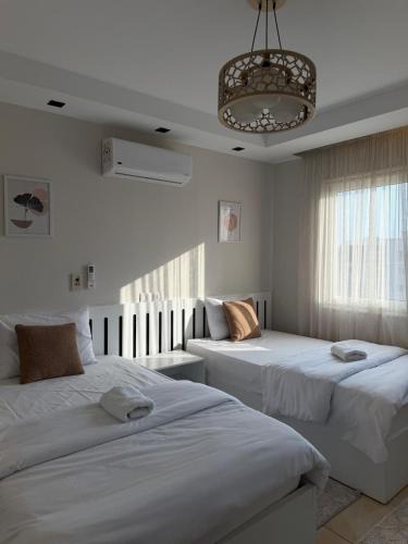 Madinaty Apartment | White Luxe 3BR - 5- stars Hotel Feel - Madinaty