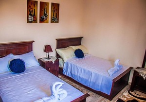 pyramids city view inn in Cairo
