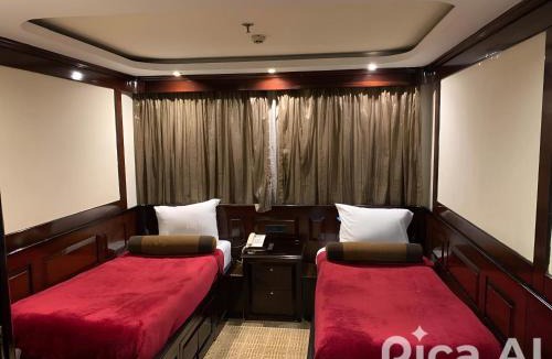Cairo Hotel | الباخرة نايل كروز