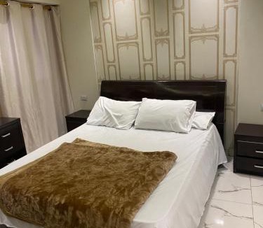 Madinaty Hotel | اهرمات بورتو السخنه