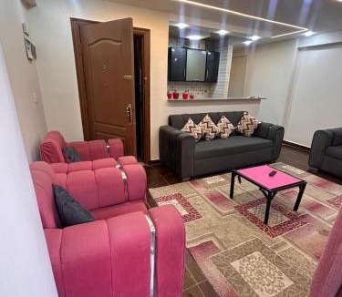 Al-Muntazah Apartment | بدر العمدة - شارع محمد نجيب الرئيسي