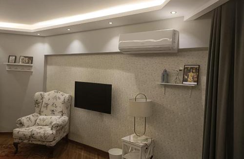 Zamalek Apartment | حان الوقت الأن بالزمالك للاستمتاع بالهدوء بشقةفندقية متميزة بجوار نيل ابوالفدا - الزمالك