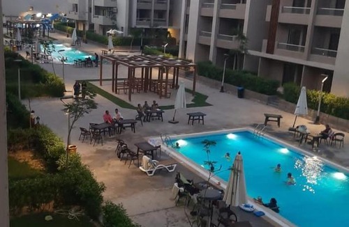 Borg el Arab Apartment | شاليه للايجار 3 غرف مكيفات بقرية جراند هيلز الساحل الشمالى بإطلاله مباشره على البول