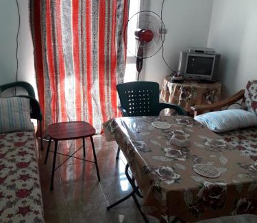 Al-'Amriyah Apartment | شقة شاطيء النخيل -بالما كورت