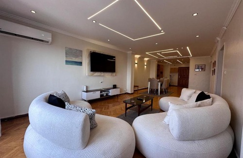 Zamalek Apartment | شقة غرفتين نوم في الزمالك نيل فيو