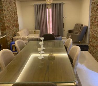 Helwan Apartment | شقه فندقيه فيو نيل رائع