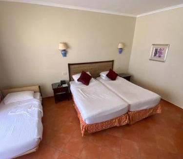 Marina El Alamein Hotel | فندق بورتو مارينا - غرفة فندقية بخدمة فندقية