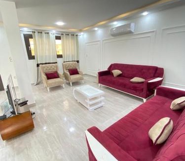 Marina El Alamein Villa | فيلا للإيجار برايفت بول مارينا 5 الساحل الشمالي فيلا 5 غرف نوم مكيف بالكمال فرش فندقي