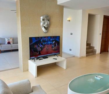 Marina El Alamein Villa | فيلا مارينا 5 في الجزيرة أول صف على البحيره