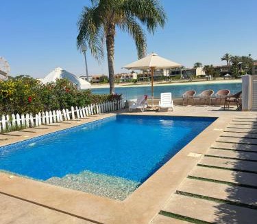 Marina El Alamein Villa | فيلا مارينا 5 في الجزيرة أول صف على البحيره