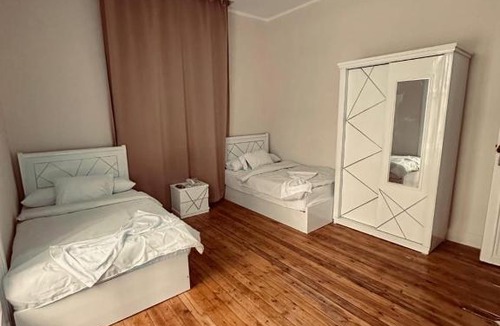Abdin Hotel | كايرو كراون لإقامة وتشغيل الأجنحة الفندقية والقري السياحة الموتيلات