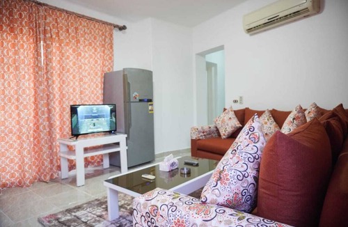 El Hadaba Apartment | 1BR apartment with pool view