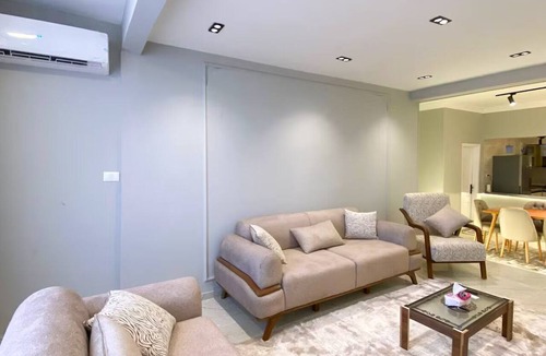 As-Sayidah Zaynab Apartment | 3BRs Luxerious Qasr Elneil St