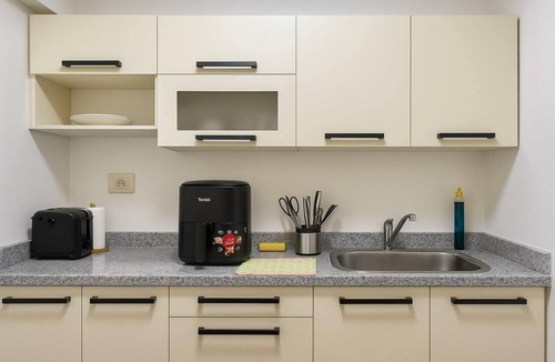 New Cairo Apartment | 972. Quiet Studio | 2 Beds | Kitchen | New Cairo