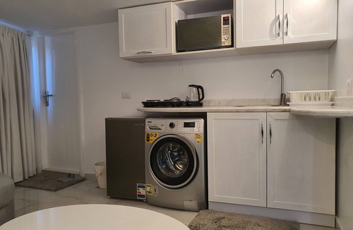 Al Duqqi Apartment | AB N401 Spacious 2BR Duplex with Partial Nile View