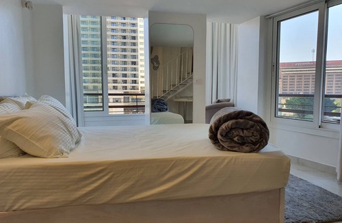 Al Duqqi Apartment | AB N401 Spacious 2BR Duplex with Partial Nile View