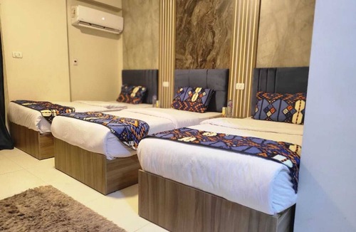 Al Haram House | AliBaba Pyramids View