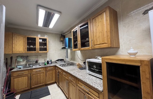 Al Duqqi Apartment | ALSAWAH Premium 3 En-Suites Nile Residence