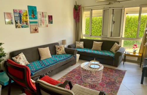 Sidi Abd El-Rahman Apartment | Amwaj North Coast Chalet with a Garden
