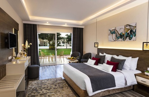 Sharm El Sheikh Hotel | Amwaj Oyoun Resort & Casino