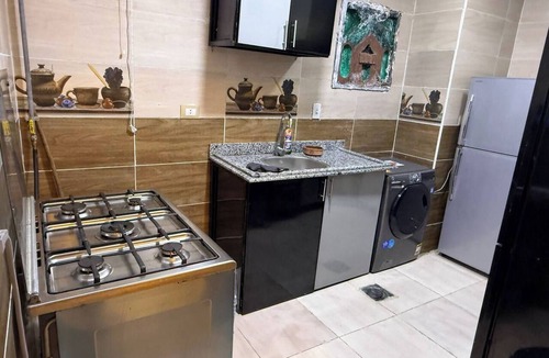 Al Duqqi Apartment | Apartment in quiet neighborhood in Dokki