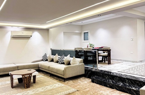 Al Duqqi Apartment | Avenue Al Arab Residence