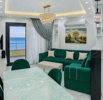Al-Manasrah Ski Chalet | Beachfront Chalet in Porto Said with Pool Ga