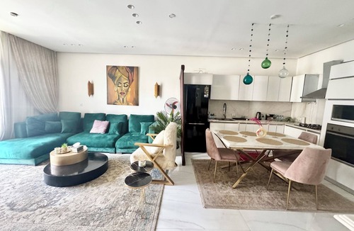 New Cairo Apartment | Beautiful Modern 2-bedroom apartment with AC in tranquil New Cairo