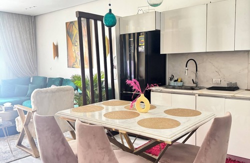 New Cairo Apartment | Beautiful Modern 2-bedroom apartment with AC in tranquil New Cairo