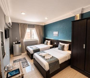 Al Haram Hotel | Beko Pyramids Inn , Rooftop Airport Suttle