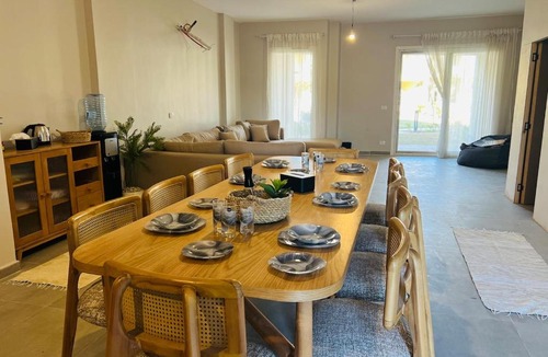 Zafarana Ski Chalet | Boho-Chic Beachfront Villa Ain Sokhna, Garden