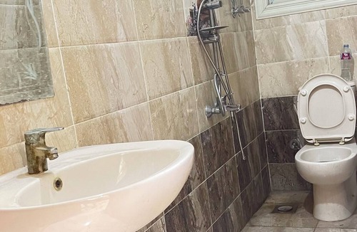 Al Haram Apartment | Budget Room Next to Pyramids | Clean & Quiet