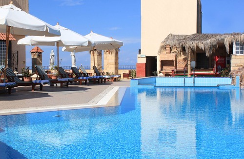 Al-Manshiyah Hotel | Cherry Maryski Hotel