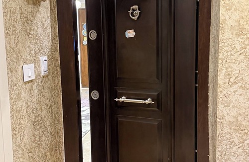 Al Duqqi Apartment | Chic Stays - Luxury 2BR Apt in Downtown Dokki