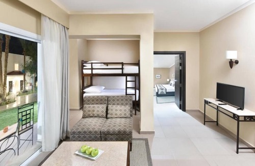 El Hadaba Hotel | Cliffside Red Sea Retreat with Snorkeling, Spa, Pools and Tennis Courts