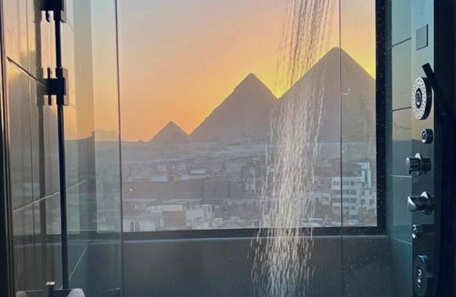 Al-'Umraniyah Apartment | Cozy 1-private bedroom in heart of Giza pyramids 5 min walking