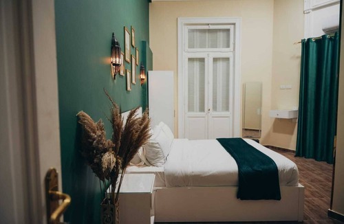 Downtown Cairo Hotel | Cozy feel-like home hotel near to everything a tourist need