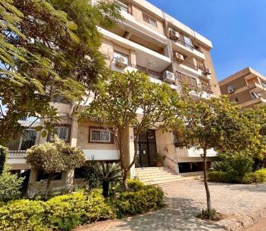 Taqseem Laselky Apartment | Cozy Modern Apartment in Prime Maadi