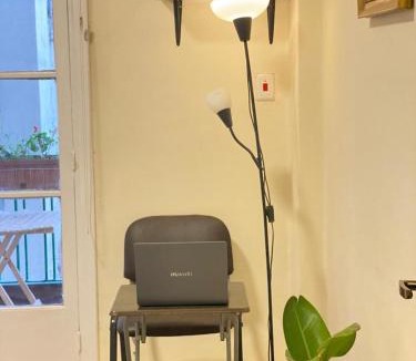 Qasr an-Nil Apartment | Cozy stay in downtown!