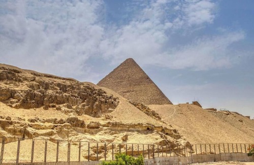 Al Haram Villa | Deluxe Double or Twin Room with Pyramids View