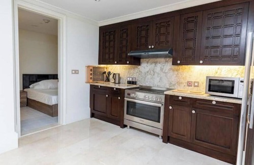 Qasr an-Nil Apartment | DHB STAYS - St. Regis 2BR Partial Nile View Apt