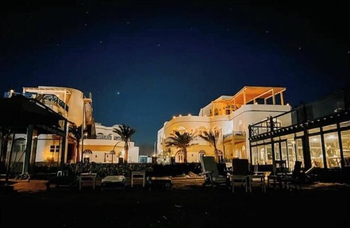 Dahab Apartment | Eel Garden Villas - middle studio by the beach