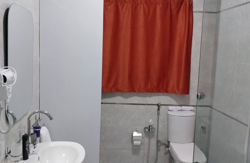 Qasr an-Nil Apartment | Lovely 2-bedroom apartment in Cairo downtown overlooking Tahrir Square in .