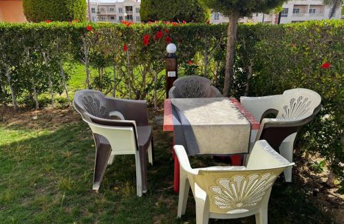 Dawwar Saqr Apartment | شاليه رائع أرضي بحديقه مارسيليا بيتش 1 Elegant Ground Chalet with Garden Marselia Beach 1