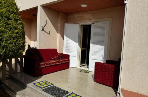 Dawwar Saqr Apartment | شاليه رائع أرضي بحديقه مارسيليا بيتش 1 Elegant Ground Chalet with Garden Marselia Beach 1