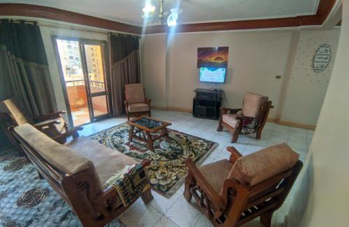 Al-Muntazah Apartment | el mandra beach