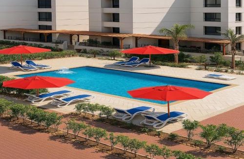 Port Said Governorate Ski Chalet | Elegant Beachfront Flat