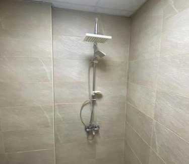 Al Duqqi Apartment | Elegant House